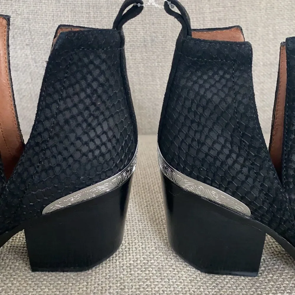 NWOT Jeffrey Campbell Cromwell Cutout Western Boot Size 6